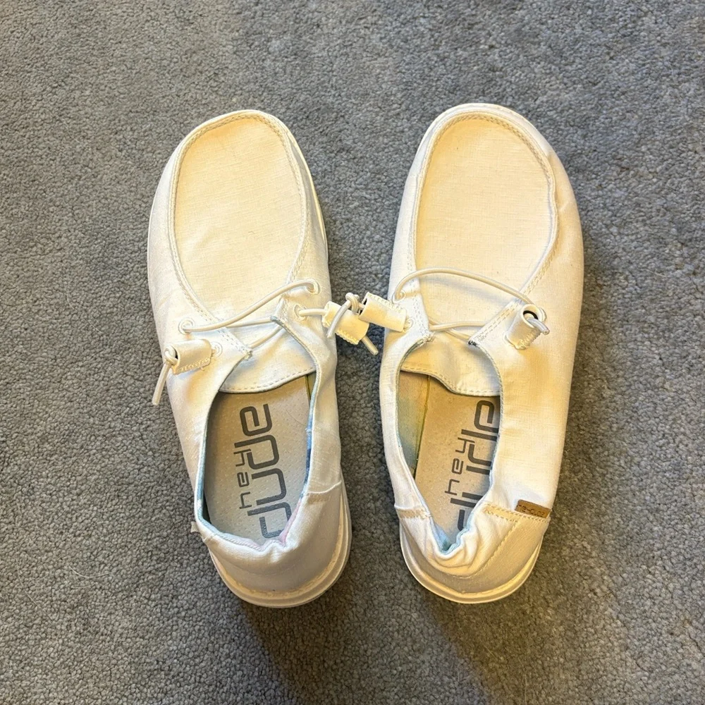 Hey Dude Wendy Shoes Size 7 in White.